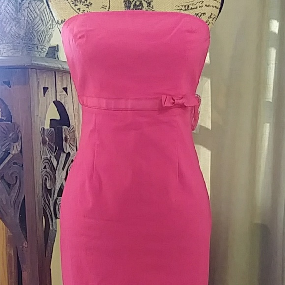 Express Dresses & Skirts - NWOT Express Convertible Hot Pink Body Con Dress